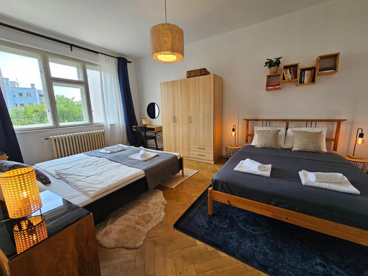 Stone Square Apartment Bratislava Eksteriør billede