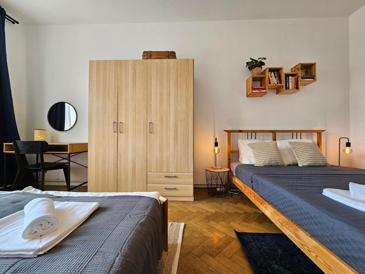 Stone Square Apartment Bratislava Eksteriør billede