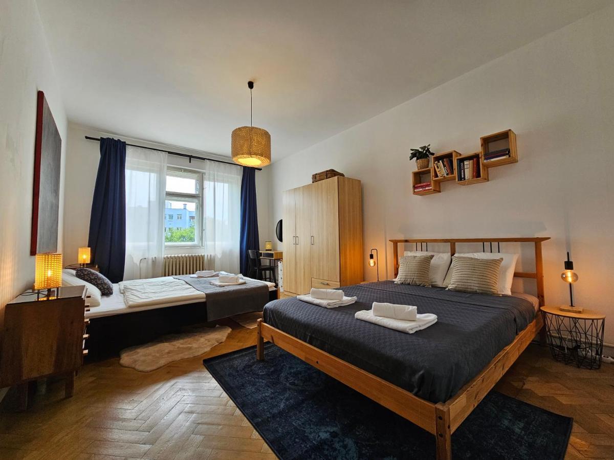 Stone Square Apartment Bratislava Eksteriør billede