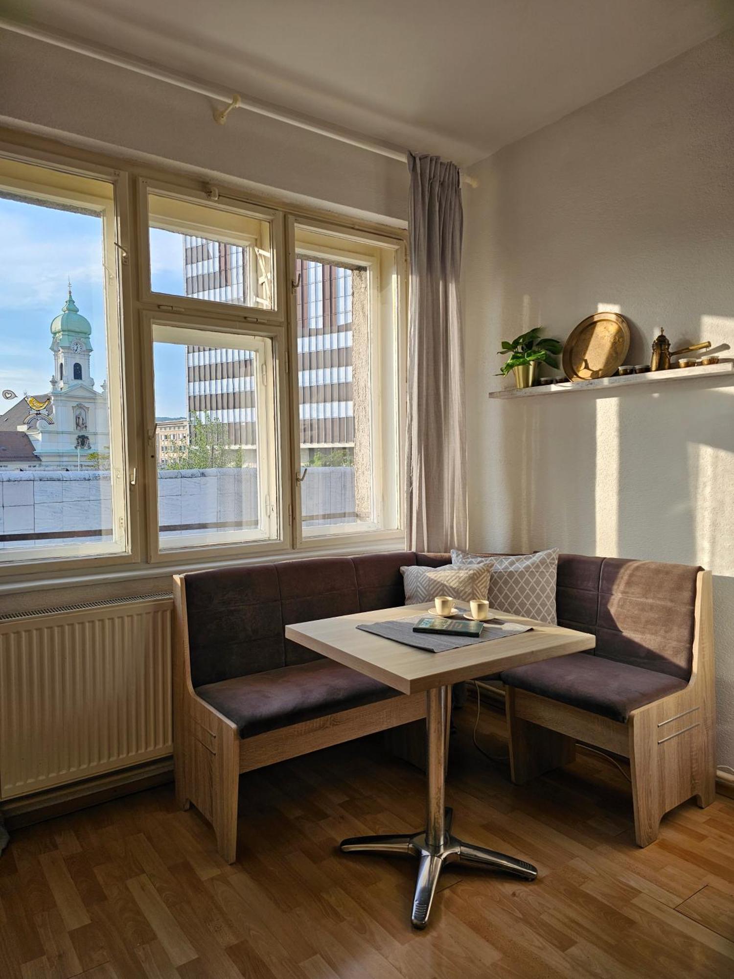 Stone Square Apartment Bratislava Eksteriør billede