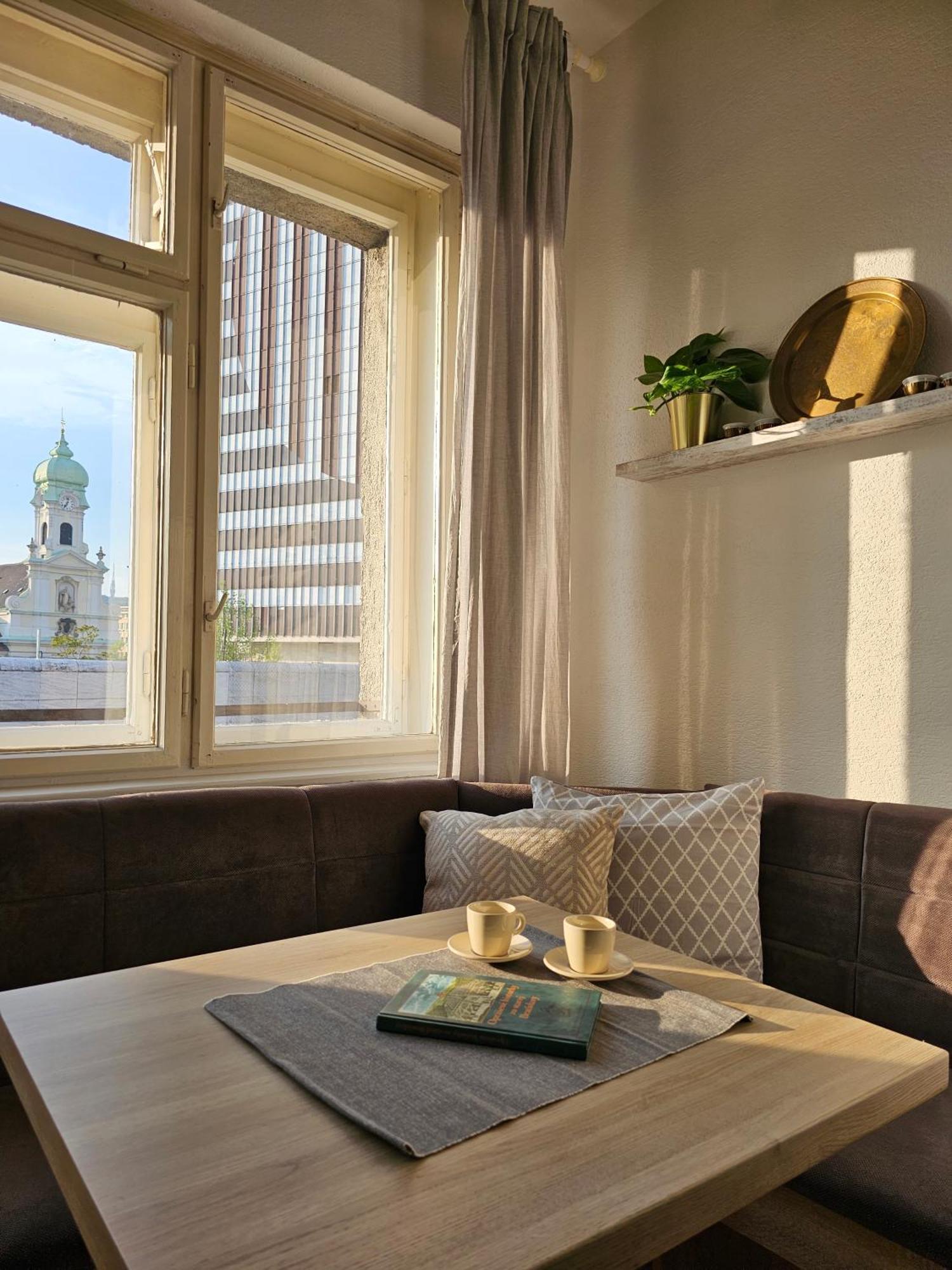 Stone Square Apartment Bratislava Eksteriør billede
